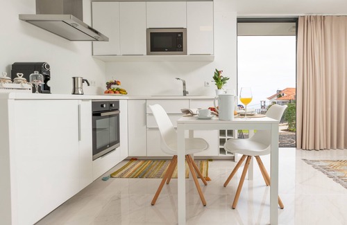 Arco da Calheta House | BHF Residences Lotus