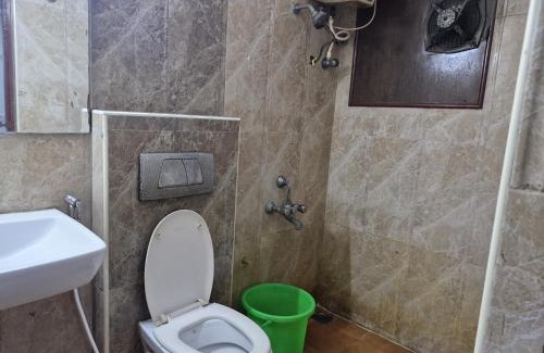 Vadapalani Hotel | Bhimaas Temple Tree Hotel