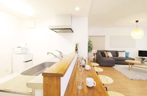 Hiroshima City Centre Apartment | bHOTEL246 Large 2BR Apt 10PPL near Peace Park 301
