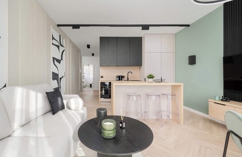 Fabryczna Apartment | Bialowieska 75A | Elegant Apartment | Parking