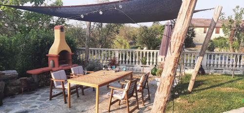 Mombercelli House | BIAMICI - casa de vacanze in Mombercelli