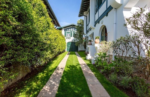 Biarritz Villa | Biarritz - Quartier Saint Charles - Golf - Swimming pool