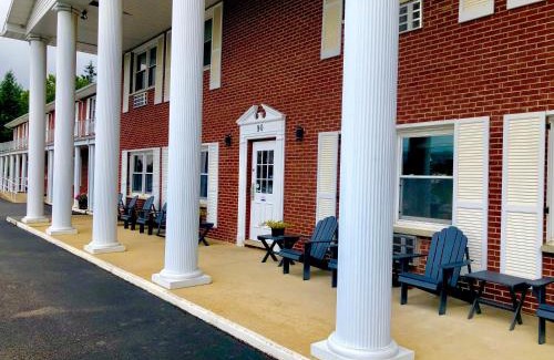 Buckhannon Hotel | Bicentennial Inn