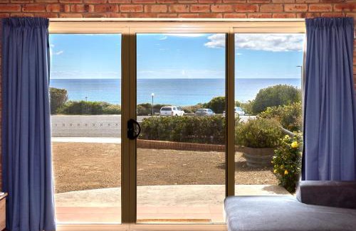 Bicheno House | Bicheno Spa Villa