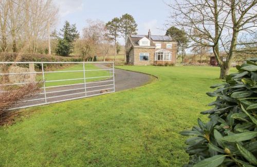 Newcastle-on-Clun House | Bicton Lea