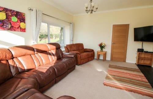 Newcastle-on-Clun House | Bicton Lea