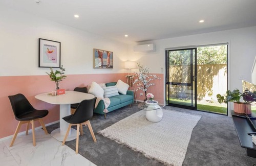 Lower Hutt House | Biddle Cres Elegance