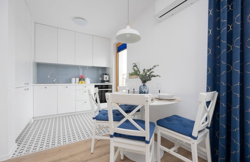 Konstancin-Jeziorna Apartment | Bielawska Marina Apartment by Renters