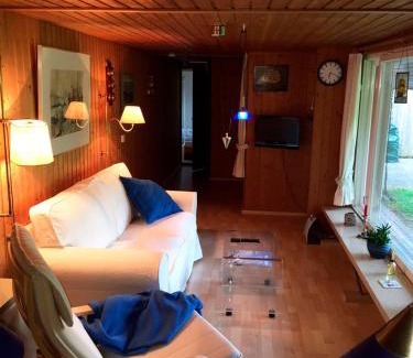 Ulsnis House | Bienenhaus