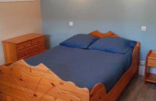 Caulnes House | Bienvenue au Gîte "Le Triskell" au Cœur de Caulnes, Proche de Dinan