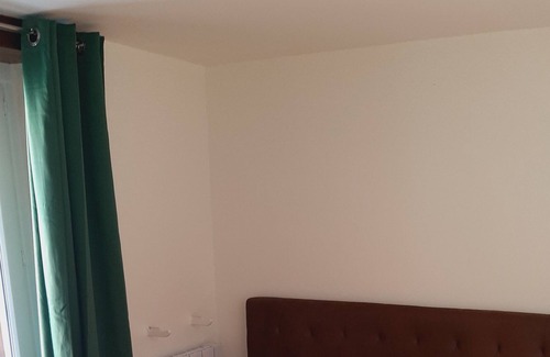 Caulnes House | Bienvenue au Gîte "Le Triskell" au Cœur de Caulnes, Proche de Dinan