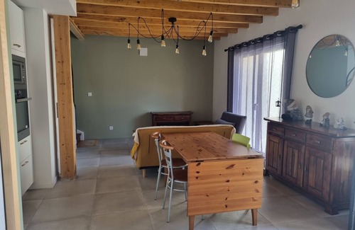 Monsteroux-Milieu House | Bienvenue Chez Nous