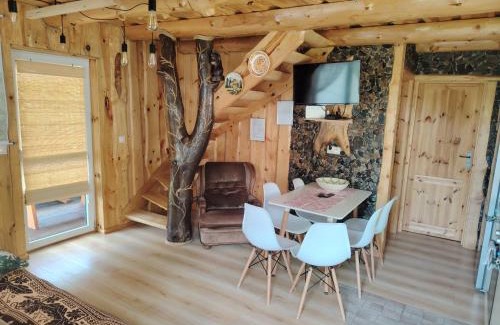 Rabe House | Bieszczadzka Agrochatka Monika