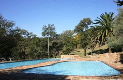 Buffelspoort Ski Chalet | Bietjie Bos Chalet