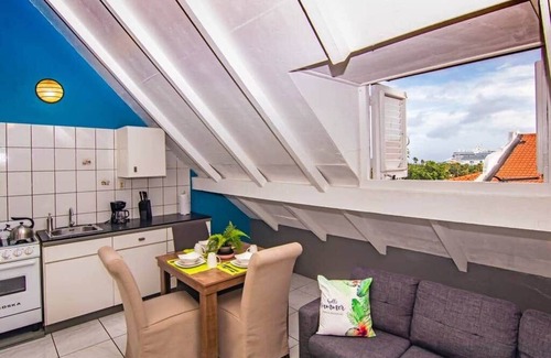 Colon Apartment | Big 2 br Apartment - H