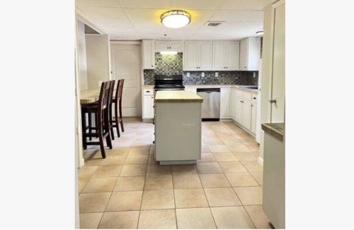 Harlingen House | Big 2 story house 3000sqft home Shoebox home