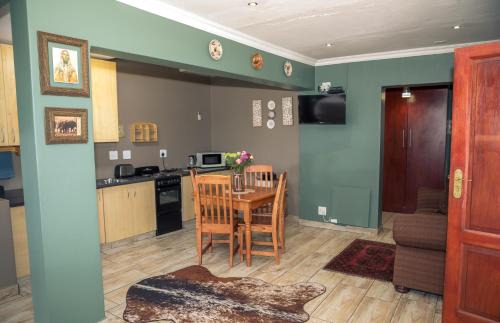 Emalahleni House | Big 5 Guest House Witbank
