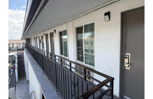 Lincoln Acres Hotel | Big 7 Motel Chula Vista I-5