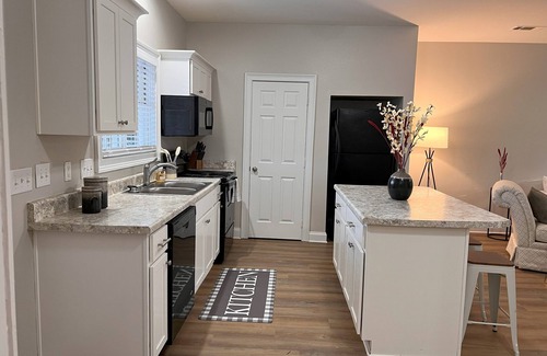 Auburn House | Big a s House; 4BR 4BA-games,golf,weddings