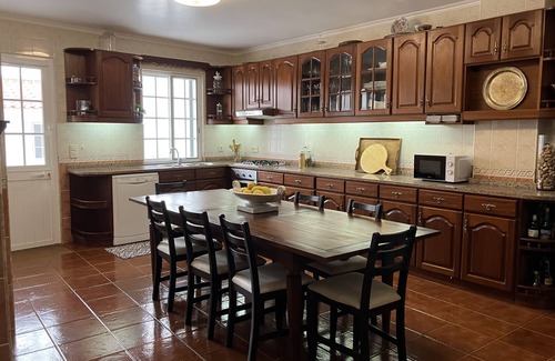Horta House | Big and Beautiful 5 bed 4 bath House in Horta