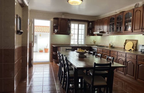 Horta House | Big and Beautiful 5 bed 4 bath House in Horta