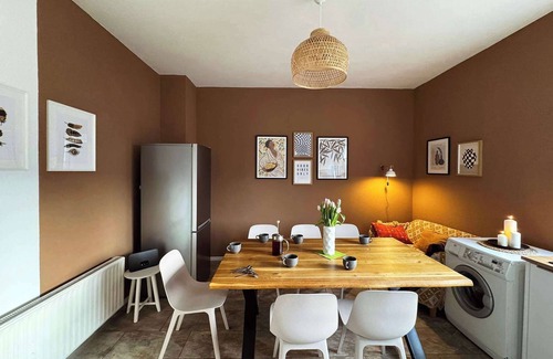 Laar Apartment | Big apartment with Parking, 30 min to Düsseldorf