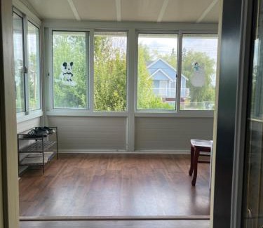 Burnaby House | Big band home