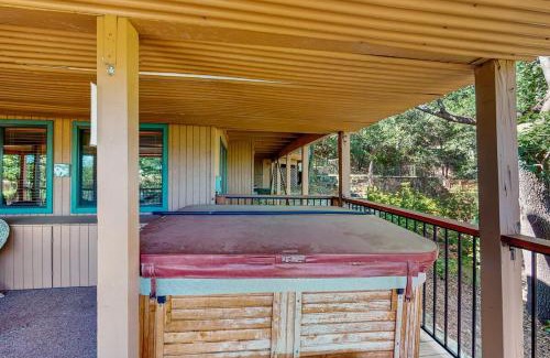 Fawnskin House | Big Bear 7th Heaven ~ Lakeview Chalet with Hot Tub, Sauna, Grill, Great Deck Views