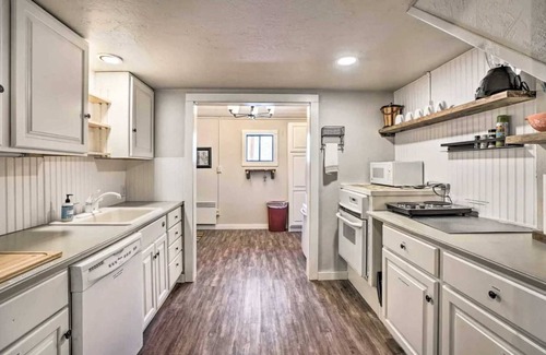 Lake City Cabin | Big Bear Cabin on the Lake -Sunshine and Views Right on the Water!