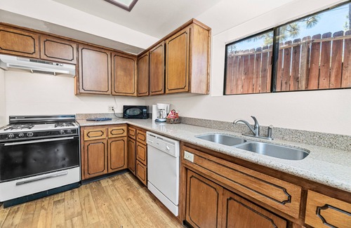 Big Bear Lake Hotel | Big Bear Lakefront Lodge