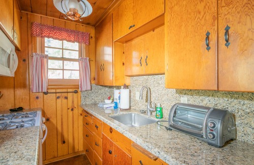 Boulder Bay House | Big Bear Retreat - 2 Fireplaces, Deck, Barbecue, Fenced Yard
