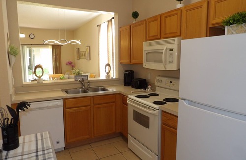 Wellington House | Big Beautiful 4 Bedroom in Regal Palms Resort