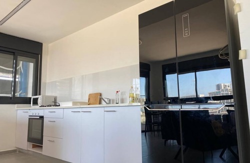 Herzliya Apartment | Big - Beautiful Family Aprtment- 5 Min From TLV