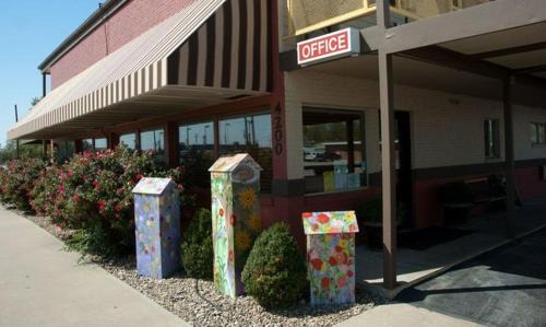 Great Bend Hotel | Big Bend Traveler's Inn