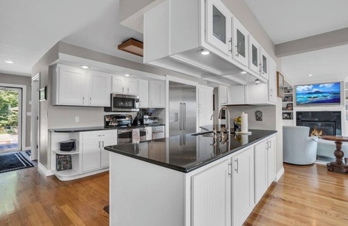 Horton House | Big Blue Haven -Lakefront Sleeps 24