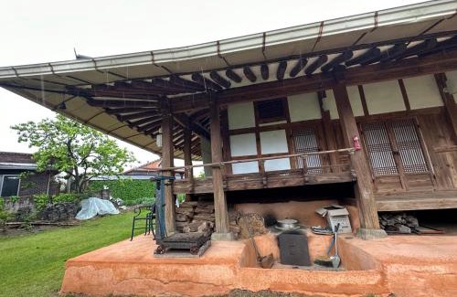 Boseong House | Big Blue House