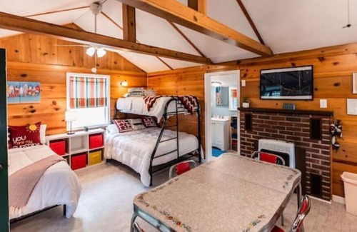 Holton Cottage | Big Blue Lake Cottages, LLC - Cottage #4