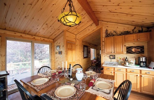 Saddlestring Cabin | Big Bounty of the Bighorns Cabin near Buffalo