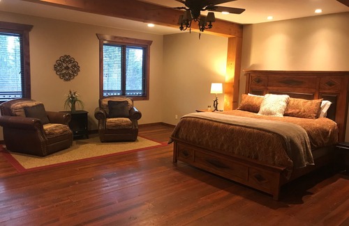 Bigfork Cabin | Big Cedar Lodge Secluded Near Flathead Lake - 20 Acres - 6 BD/7 BA Sleeps 14+