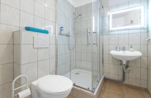 Charlottenburg-Wilmersdorf Apartment | BIG CENTRAL CITY APARTMENT