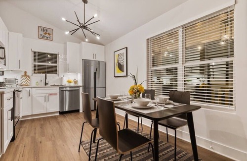 East Side House | Big City Casita | Bright & Airy in Hip ATL Area