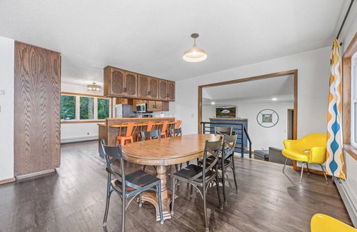 Richwood House | Big Cormorant-Lg.Walkout w/2 living areas for comfort, big lot, arcade, lily pad