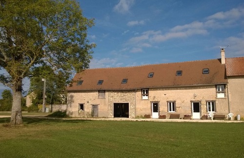 Savigny-en-Sancerre House | Big cottage in peace.