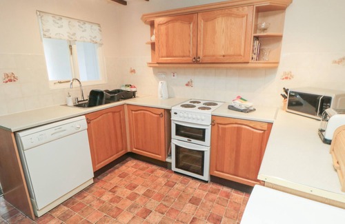 Fadmoor Cottage | BIG COTTAGE, pet friendly, character holiday cottage in Fadmoor