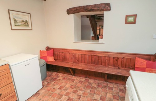 Fadmoor Cottage | BIG COTTAGE, pet friendly, character holiday cottage in Fadmoor