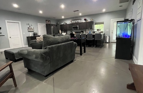 Polk City House | Big Country, but close to top theme parks