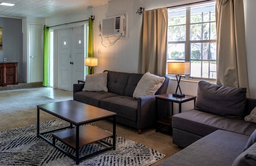 Lakeland House | Big Country South Lakeland Farm House!