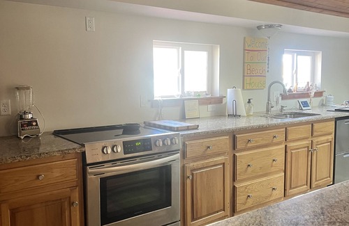 Sister Lakes House | Big Crooked Lake home Charming 3-bedroom house with access to Big Crooked Lake.