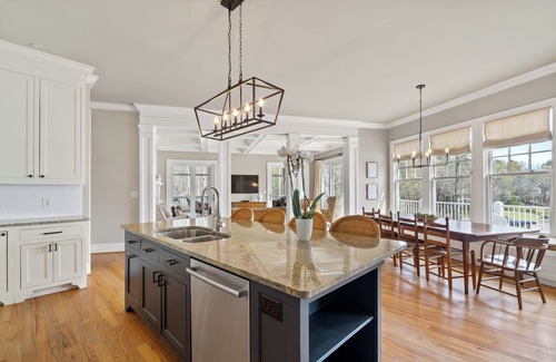 Lake Oconee House | BIG family lake house on a private cove on Lake Oconee