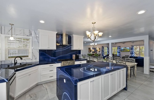 Lake Arrowhead House | BIG Family Reunion-Hot Tub-Game Room-Yard-Karaoke